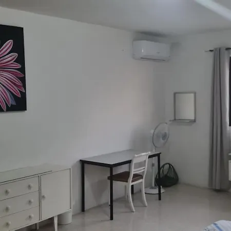 Lägenhet 5 Bedrooms Flat At Taxbiex Ta Xbiex
