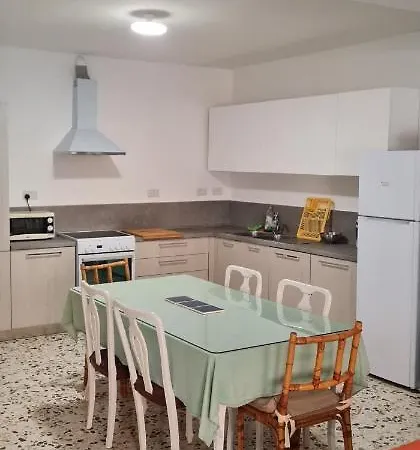 5 Bedrooms Flat At Taxbiex Ta Xbiex