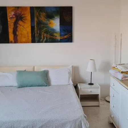 5 Bedrooms Flat At Taxbiex Ta Xbiex
