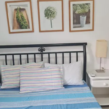 5 Bedrooms Flat At Taxbiex