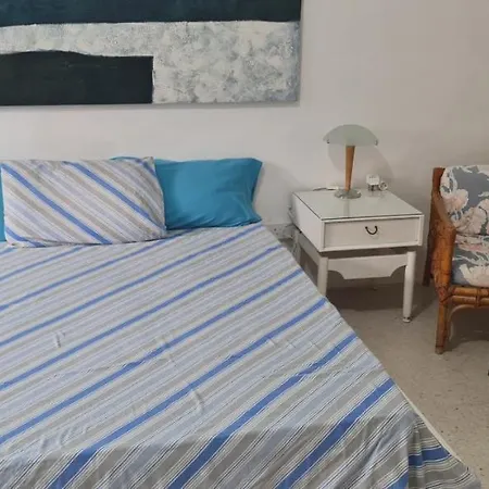 5 Bedrooms Flat At Taxbiex